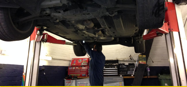 Vehicle Servicing Pinner